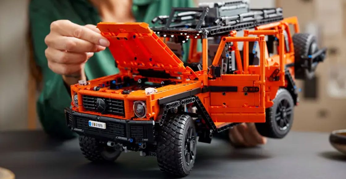 LEGO TECHNIC MERCEDES-BENZ G 500 PROFESSIONAL LINE