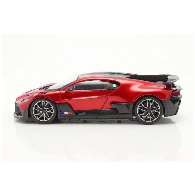 BURAGO 1:18 DIECAST BUGATTI DIVO RED