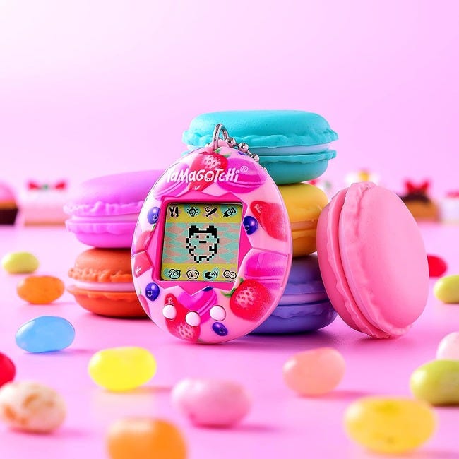 TAMAGOTCHI ORIGINAL BERRY DELICIOUS PORTABLE GAME