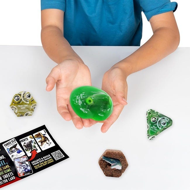 JURASSIC WORLD REBIRTH CAPTIVZ SURPRISE EGG