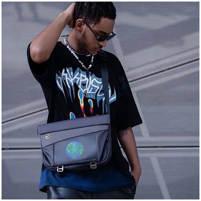 DIVOOM PIXEL SLINGBAG-V WITH LED CUSTOMIZED ANIMATED SCR BLK
