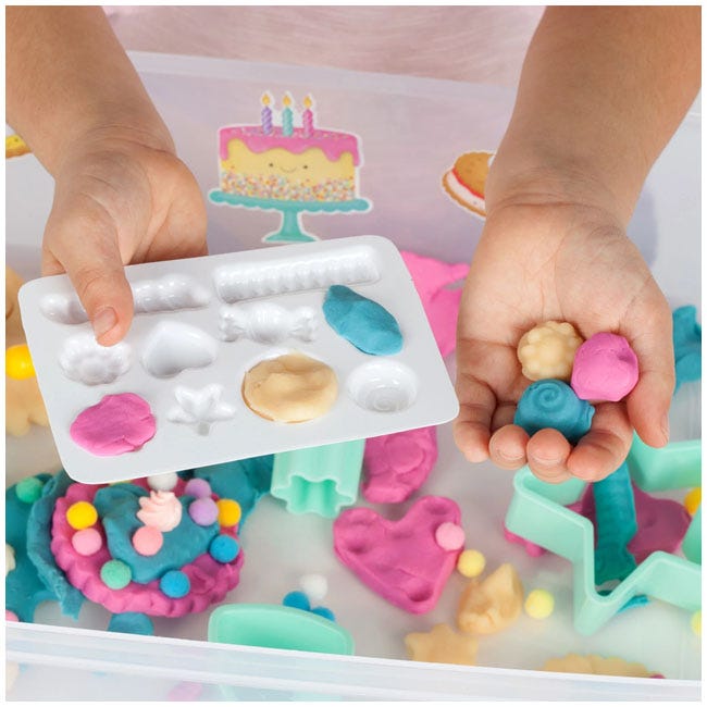 CREATIVITY FOR KIDS SENSORY BIN BAKE SHOP