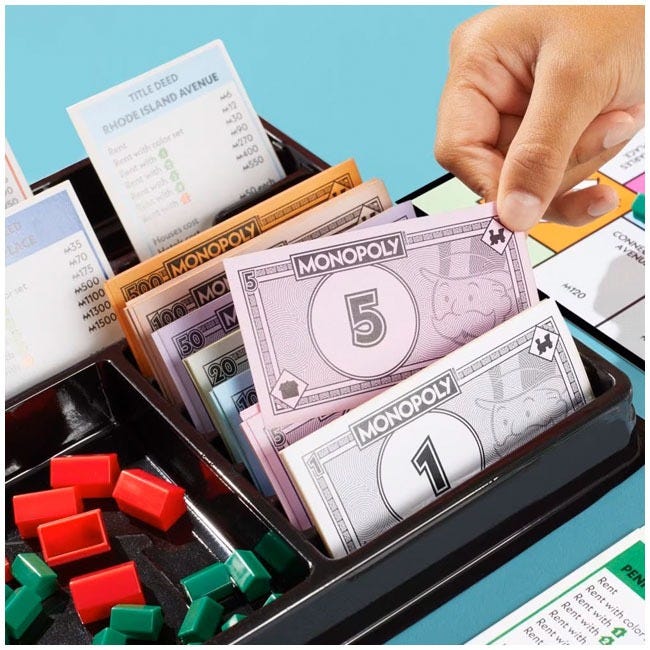 HASBRO MONOPOLY CLASSIC BOARD GAME