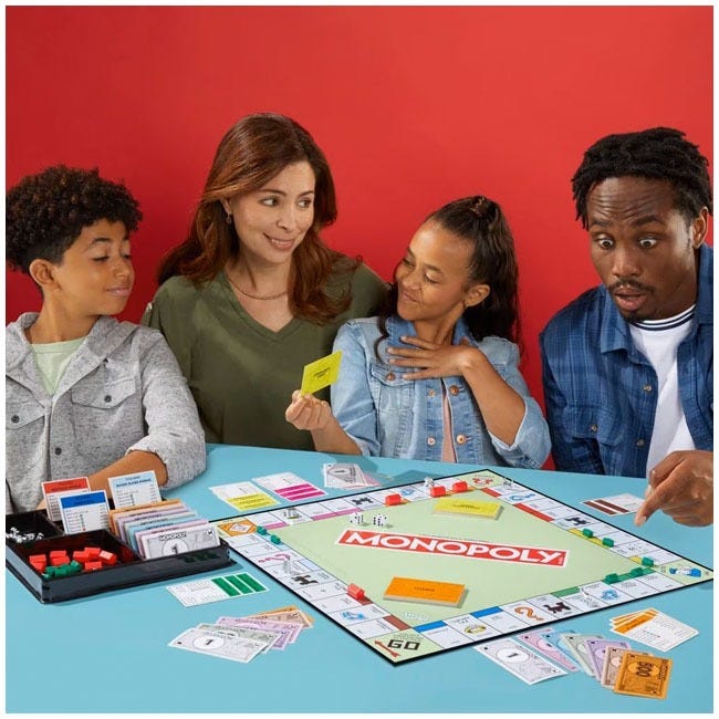 HASBRO MONOPOLY CLASSIC BOARD GAME