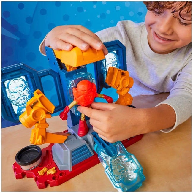 PLAYDOH MARVEL IRON MAN ARMOR MAKER LAB PLAYSET