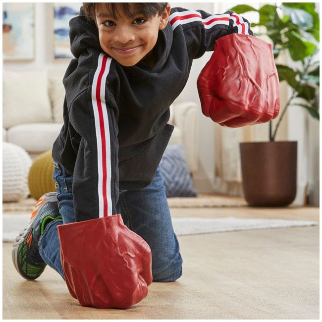 MARVEL CAPTAIN AMERICA BRAVE NEW WORLD  GAMMA SMASH FISTS