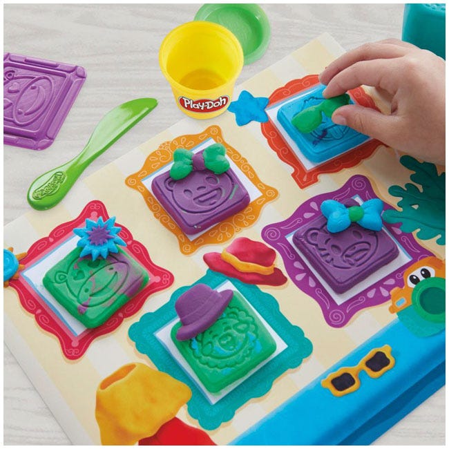 PLAYDOH PHOTO FUN TOY CAMERA STARTER SET