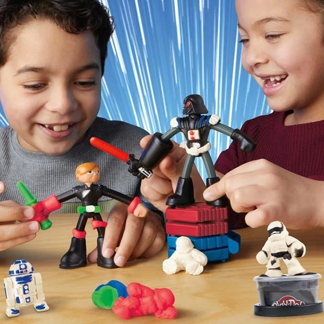 PLAYDOH STAR WARS SQUISH AND SLICE LIGHTSABERS ACTION FIGURE
