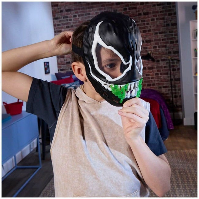 MARVEL SPIDERMAN VENOM VERSUS GLOW IN THE DARK MASK