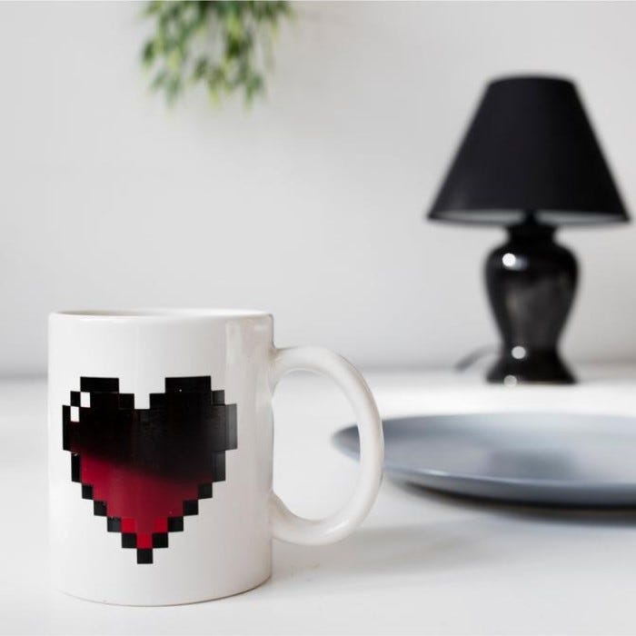 KIKKERLAND MORPH MUG PIXEL HEART