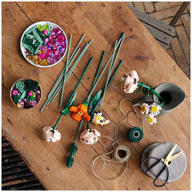 LEGO BOTANICAL FLOWER BOUQUET