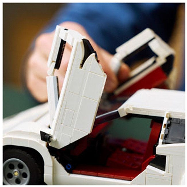 LEGO ICONS LAMBORGHINI COUNTACH 5000 QUATTROVALVOLE