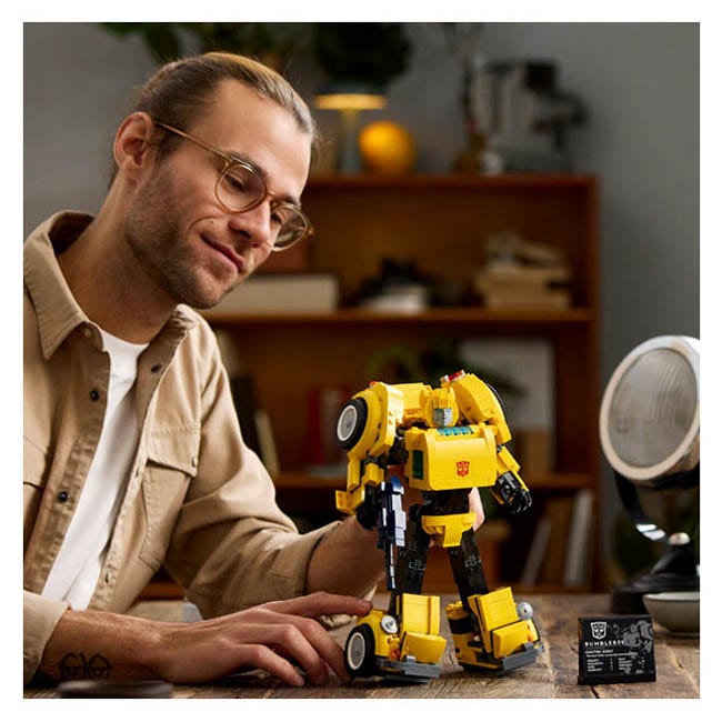 LEGO ICONS BUMBLEBEE