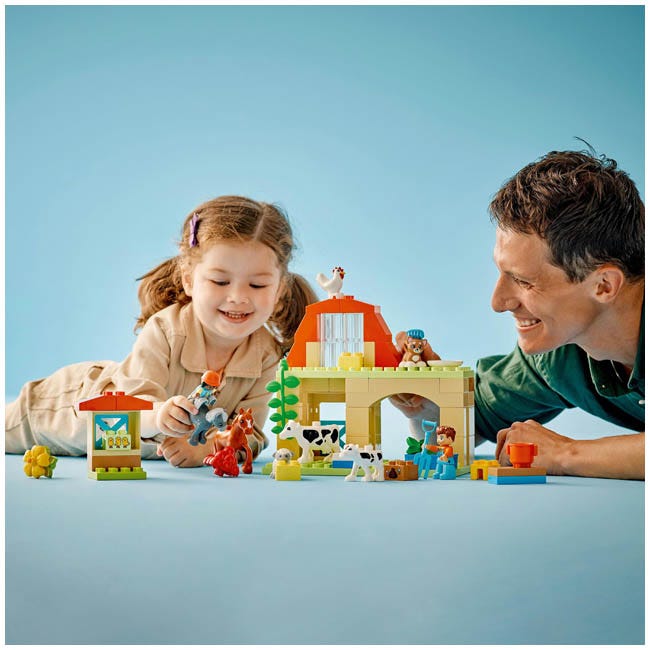 LEGO DUPLO CARING FOR ANIMALS AT THE FARM