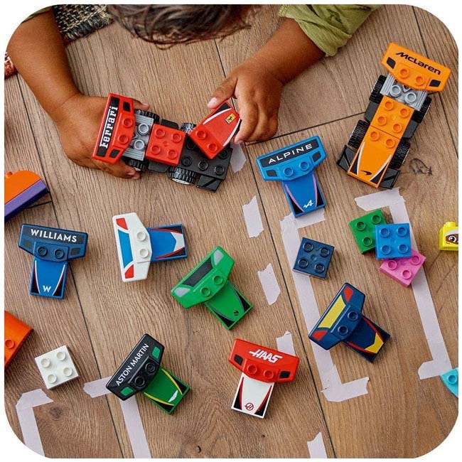 LEGO DUPLO F1 TEAM RACE CARS AND DRIVERS