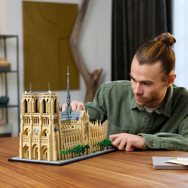 LEGO ARCHITECTURE NOTRE-DAME DE PARIS