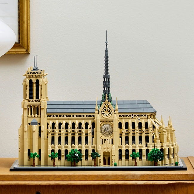 LEGO ARCHITECTURE NOTRE-DAME DE PARIS