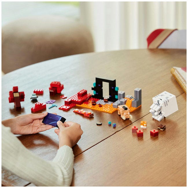 LEGO MINECRAFT THE NETHER PORTAL AMBUSH