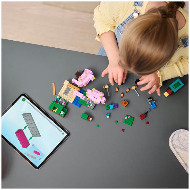 LEGO MINECRAFT THE CHERRY BLOSSOM GARDEN