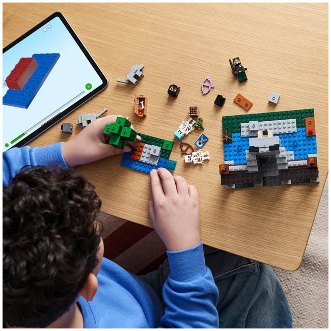 LEGO MINECRAFT THE WOLF STRONGHOLD FORTRESS PLAYSET