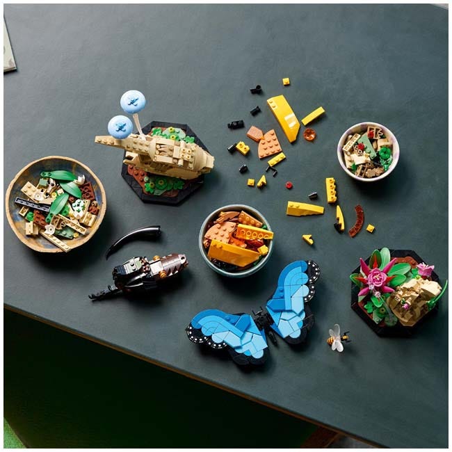 LEGO IDEAS THE INSECT COLLECTION