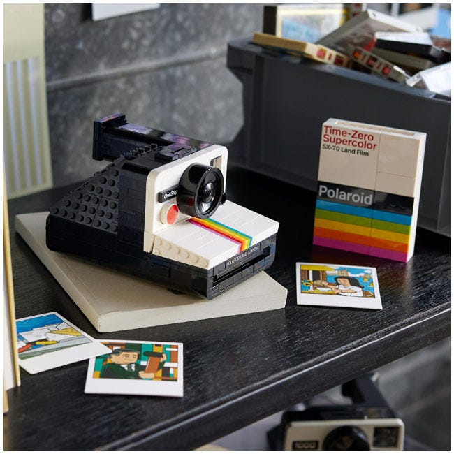 LEGO IDEAS POLAROID ONESTEP SX-70 CAMERA
