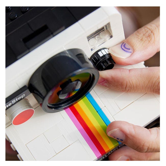 LEGO IDEAS POLAROID ONESTEP SX-70 CAMERA