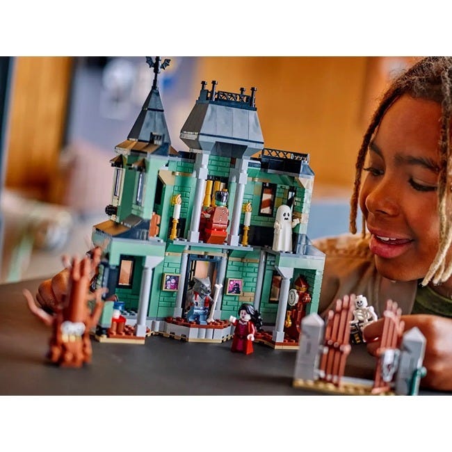 LEGO CREATOR HAUNTED MANSION
