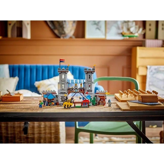 LEGO CREATOR MEDIEVAL HORSE KNIGHT CASTLE