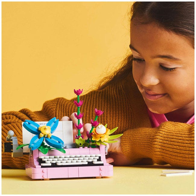 LEGO CREATOR TYPEWRITER WITH FLOWERS