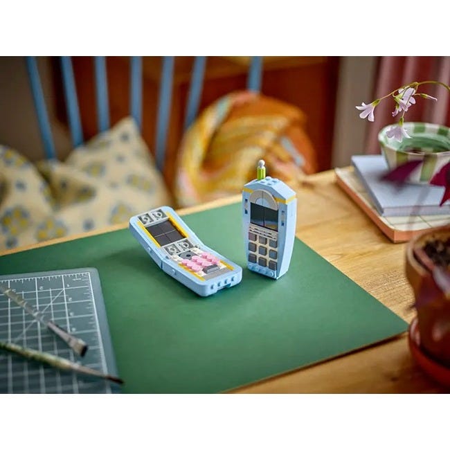 LEGO CREATOR RETRO TELEPHONE