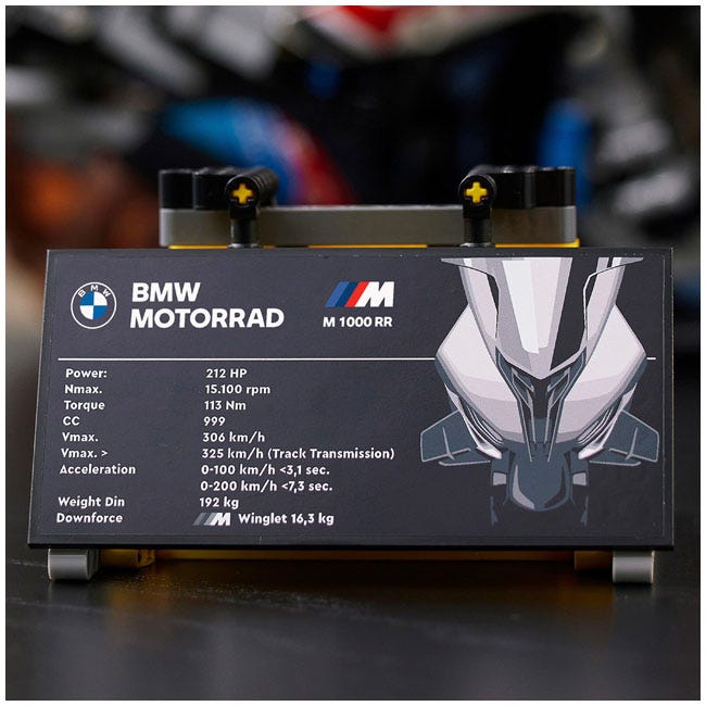 LEGO TECHNIC BMW M 1000 RR