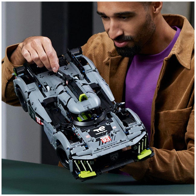 LEGO TECHNIC PEUGEOT 9X8 24H LE MANS HYBRID HYPERCAR