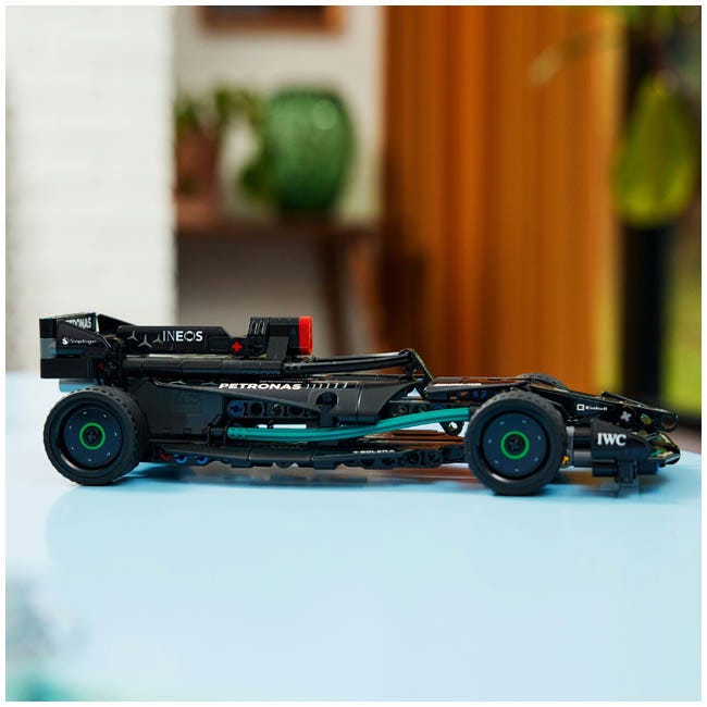LEGO TECHNIC MERCEDES AMG F1 W14 E PERFORMANCE PULL BACK