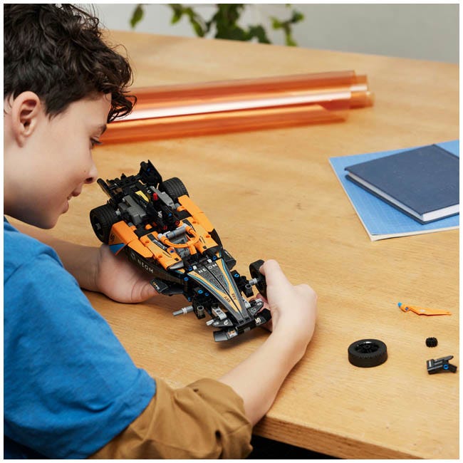 LEGO TECHNIC NEOM MCLAREN FORMULA E RACE CAR