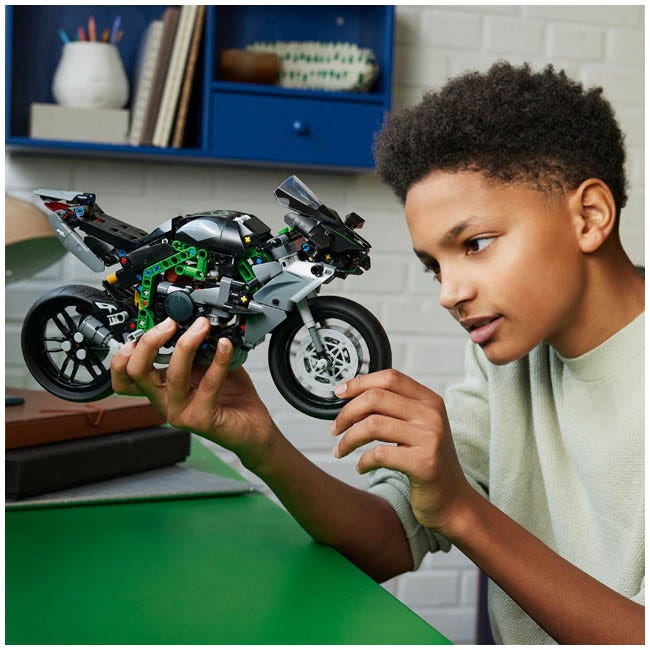 LEGO TECHNIC KAWASAKI NINJA H2R MOTORCYCLE