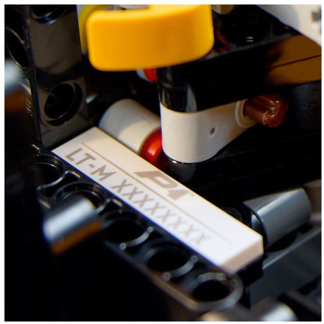 LEGO TECHNIC MCLAREN P1