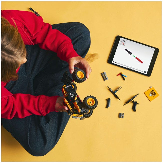 LEGO TECHNIC MONSTER JAM DIGATRON PULL-BACK