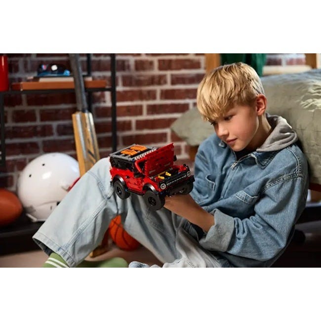 LEGO TECHNIC FORD BRONCO SUV