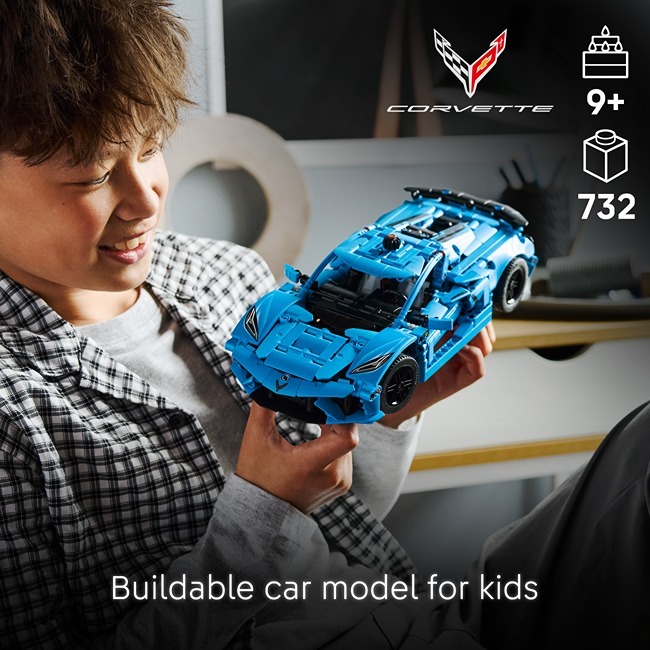 LEGO TECHNIC CHEVROLET CORVETTE STINGRAY BLUE