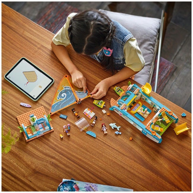 LEGO FRIENDS TRAVEL BOAT ADVENTURE