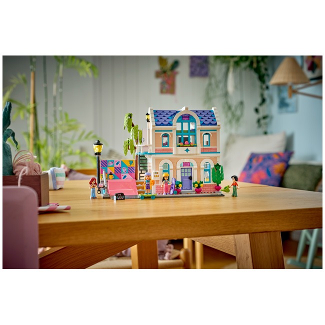 LEGO FRIENDS LIANN'S FAMILY HOUSE