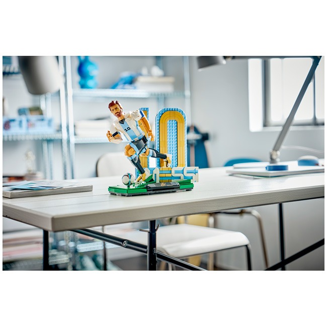 LEGO LIONEL MESSI SOCCER LEGEND