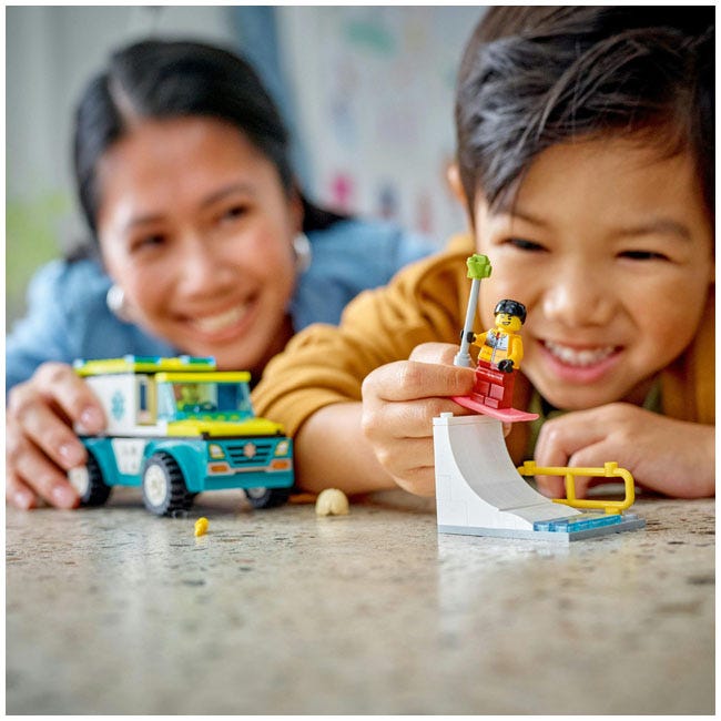 LEGO CITY EMERGENCY AMBULANCE AND SNOWBOARDER