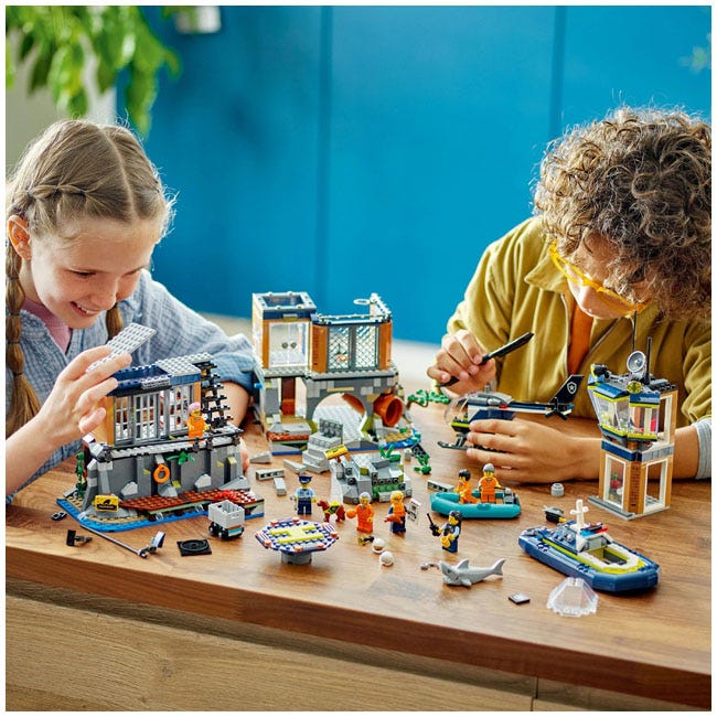 LEGO CITY POLICE PRISON ISLAND