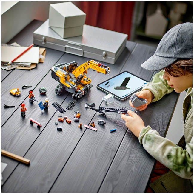 LEGO CITY YELLOW CONSTRUCTION EXCAVATOR TOY DIGGER