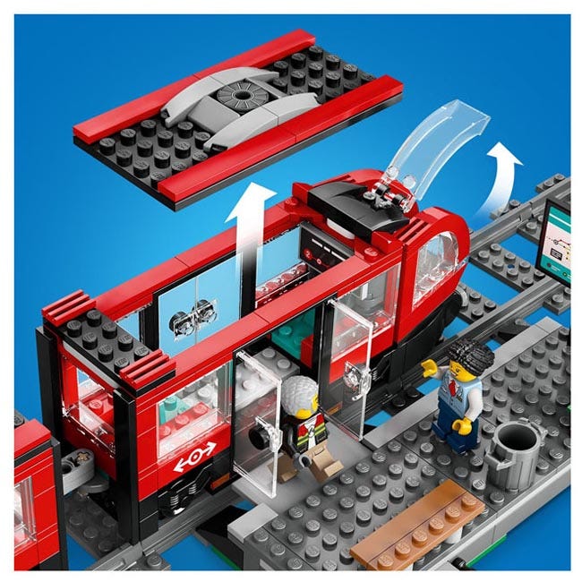 LEGO CITY DOWNTOWN STREETCAR AND STATION