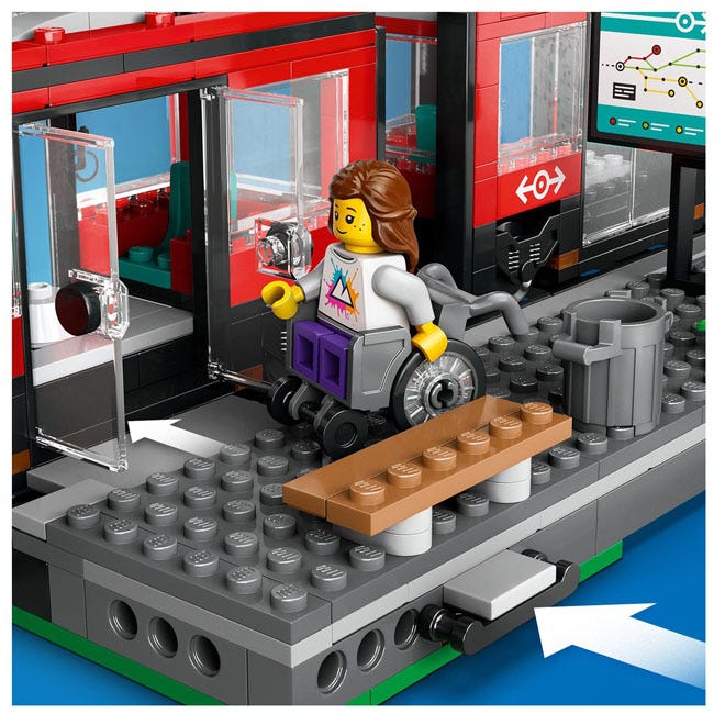 LEGO CITY DOWNTOWN STREETCAR AND STATION