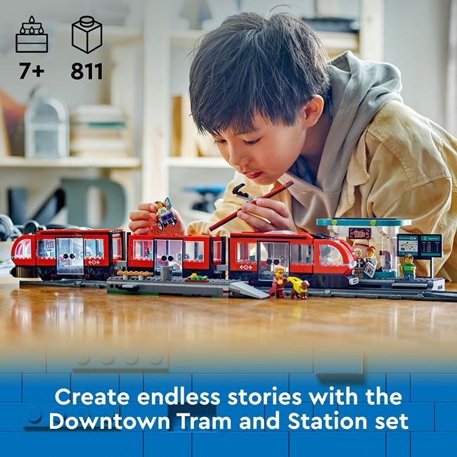 LEGO CITY DOWNTOWN STREETCAR AND STATION