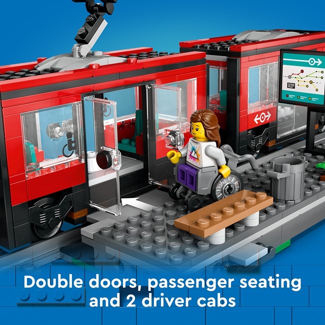 LEGO CITY DOWNTOWN STREETCAR AND STATION